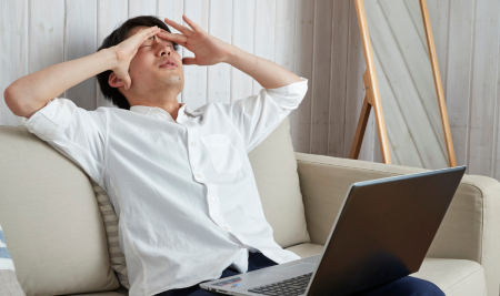 Difficoltà di concentrazione e mente annebbiata: come capire se è stanchezza o carenza nutrizionale