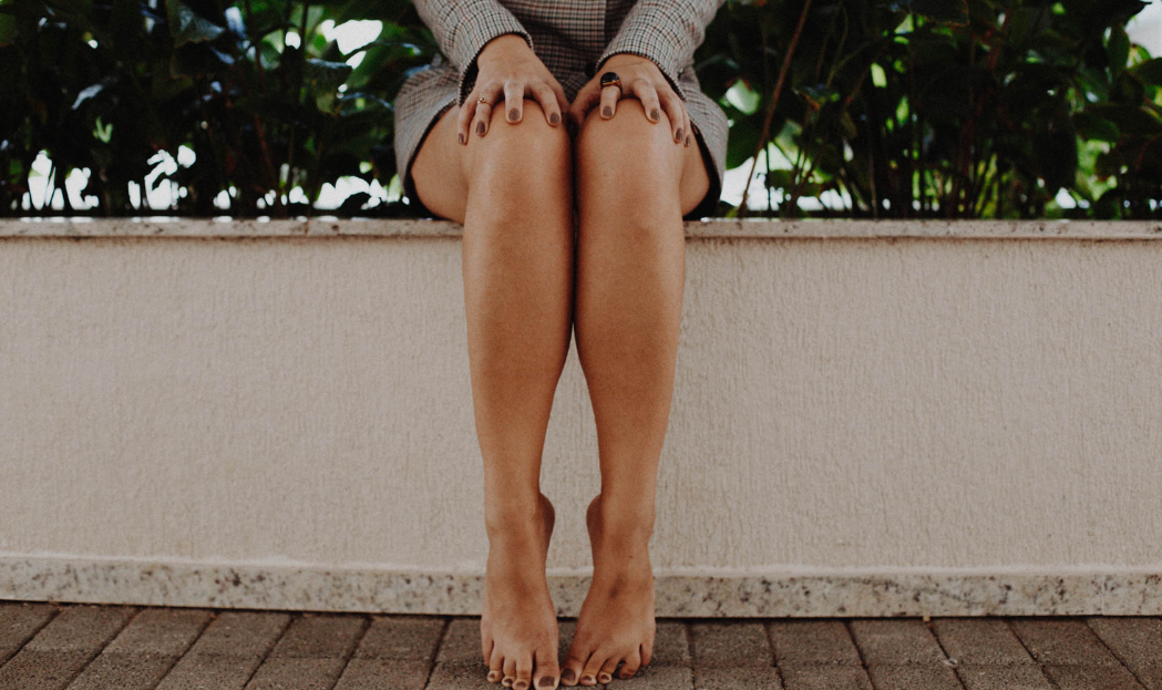 Piedi gonfi e gambe pesanti? I rimedi top per l'estate!